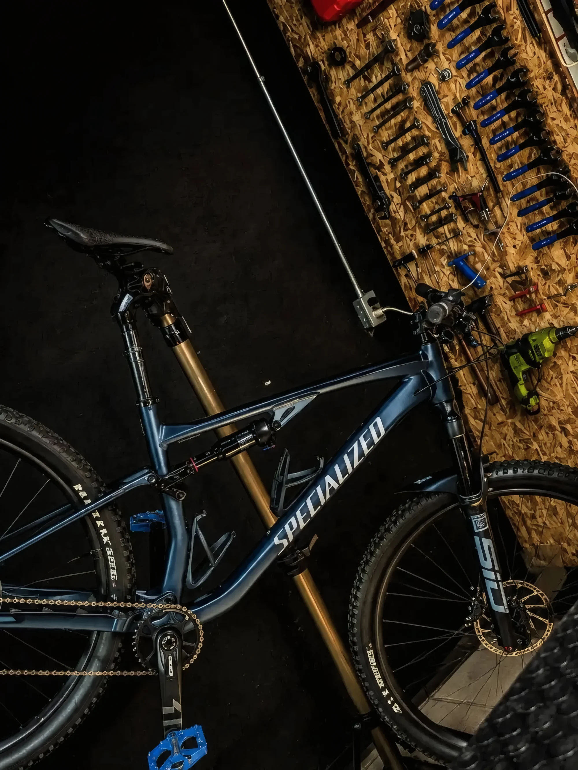 Verdín Bike Garage — Downhill/MTB y taller